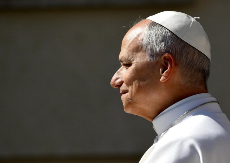 Kad je religija u pitanju, AI modeli neke favoriziraju više nego druge