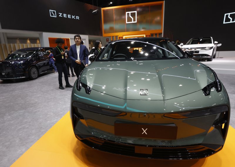 Kineski luksuzni SUV od tri tone stiže u Europu: Ima 1381 KS i zovu ga tenkom
