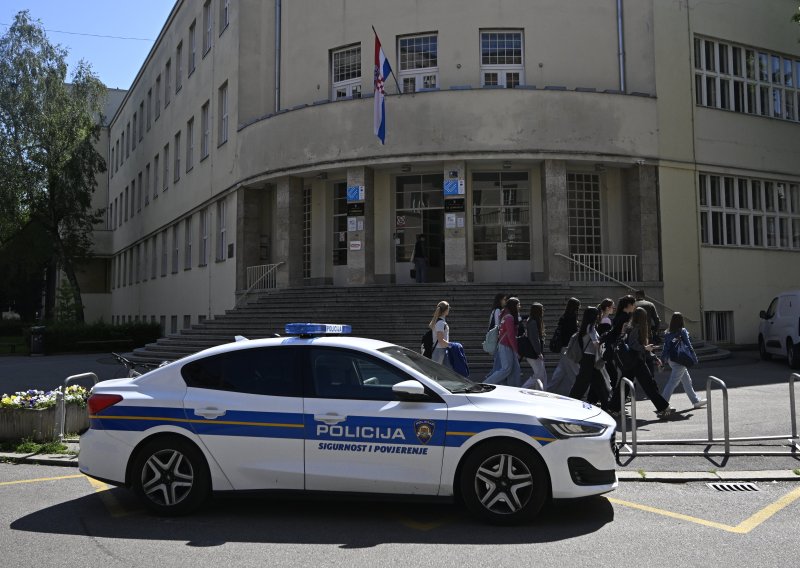 Novi val dojava o bombama u zagrebačkim školama: Djeca evakuirana, policija na terenu