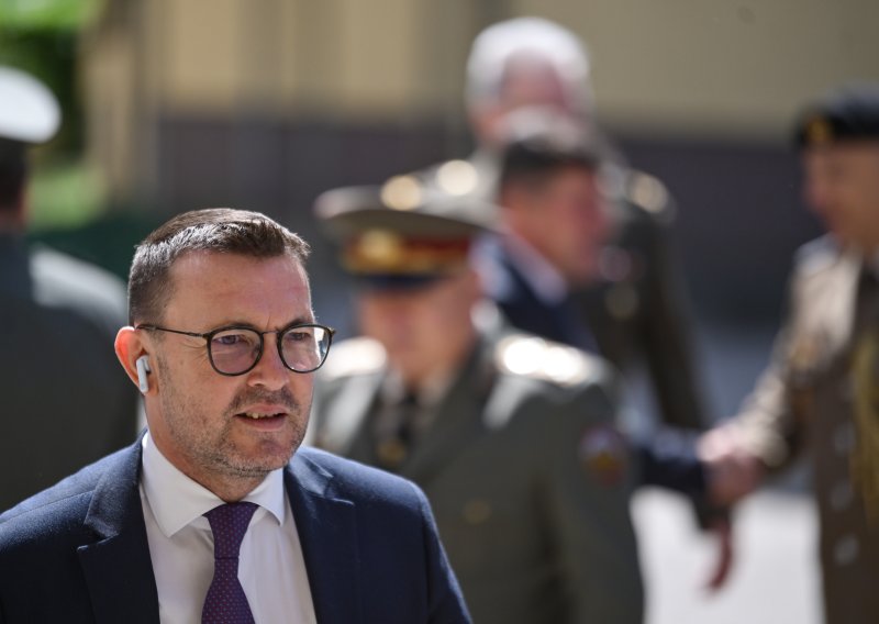 Arsen Bauk: Hrvatskom jašu četiri jahača apokalipse