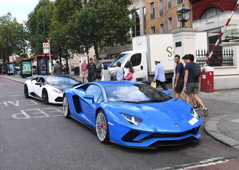 Električni Lamborghini neće stići tako brzo: Kupci još ne žele odustati od zvuka motora