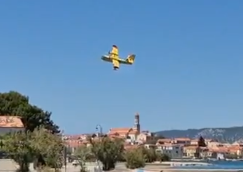 Izbio požar ispod deponija na Murteru