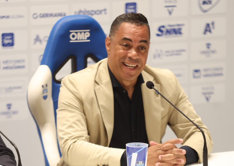Novi sportski direktor otkrio tko je trener koji će voditi momčad Osijeka u novoj sezoni