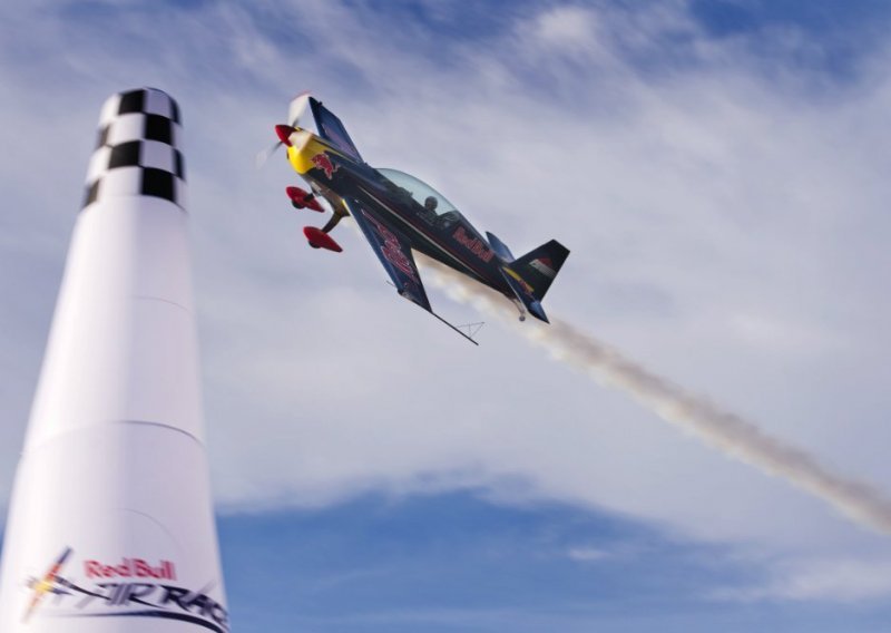 Za povijest; Red Bull Air Race u travnju dolazi u Hrvatsku!