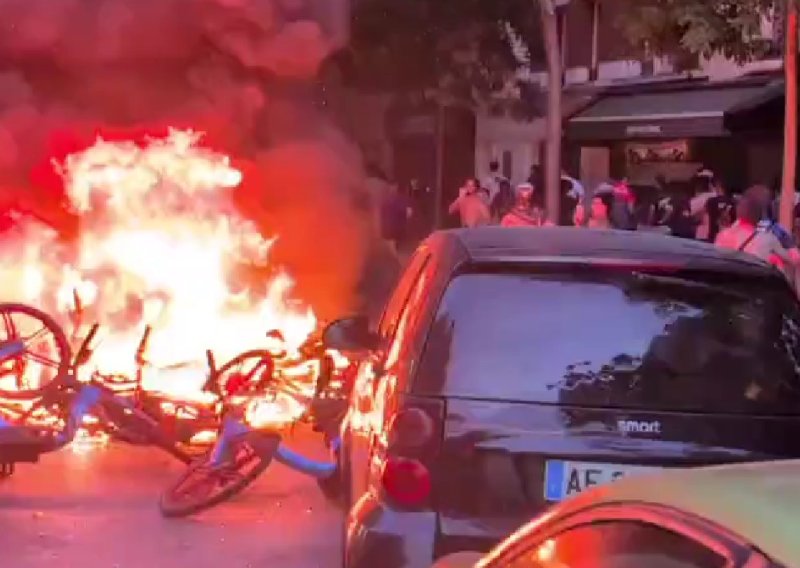 Pariz u plamenu: Slavlje navijača PSG-a pretvorilo se u potpune nerede