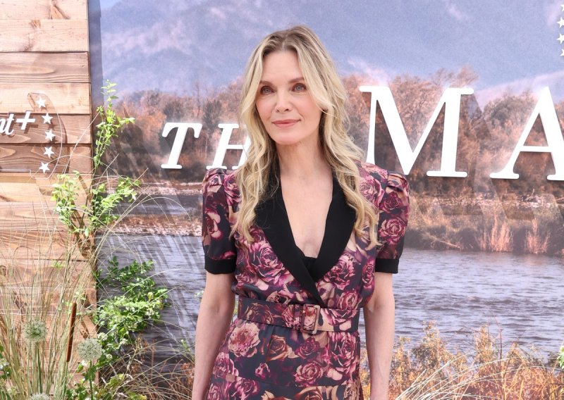 Michelle Pfeiffer u ovoj cvjetnoj haljini privukla je sve poglede