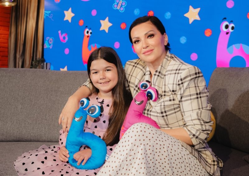 Nina Badrić otkrila što nosi u torbici i koja joj je omiljena pjesma