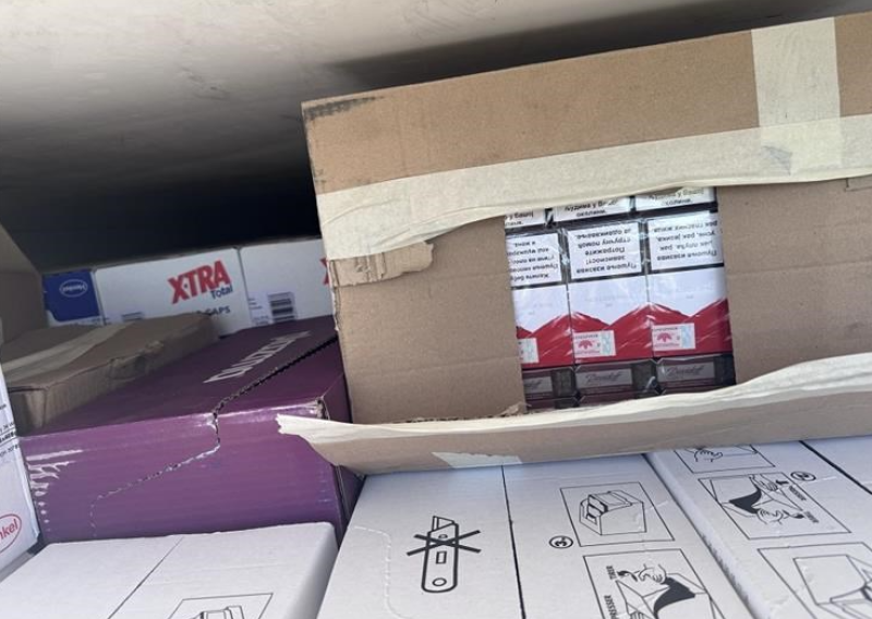 Riječka policija i USKOK sazvali izvanrednu presicu: Otkrivena ilegalna tvornica cigareta