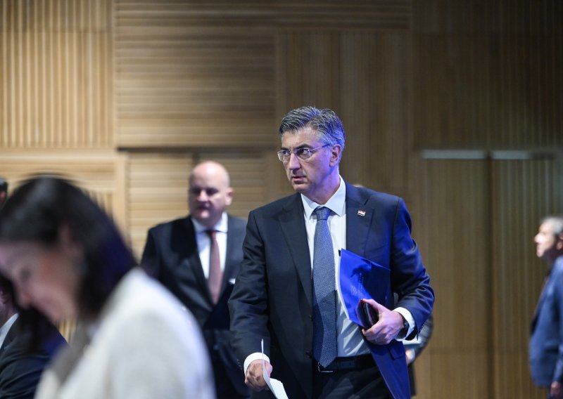 Premijer na Braču: 'U posljednjih deset godina u otoke je investirano 4,6 milijardi eura'