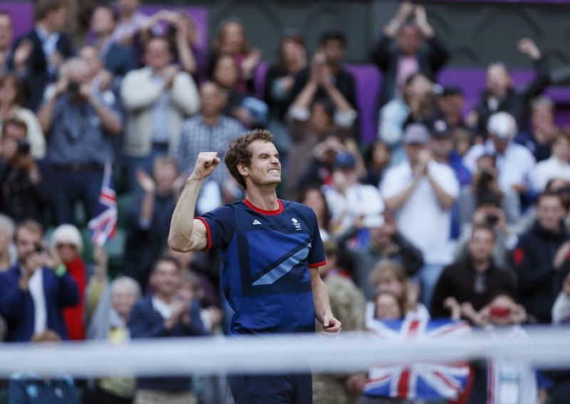 Medalja nakon stoljeća: Murray izbacio Đokovića