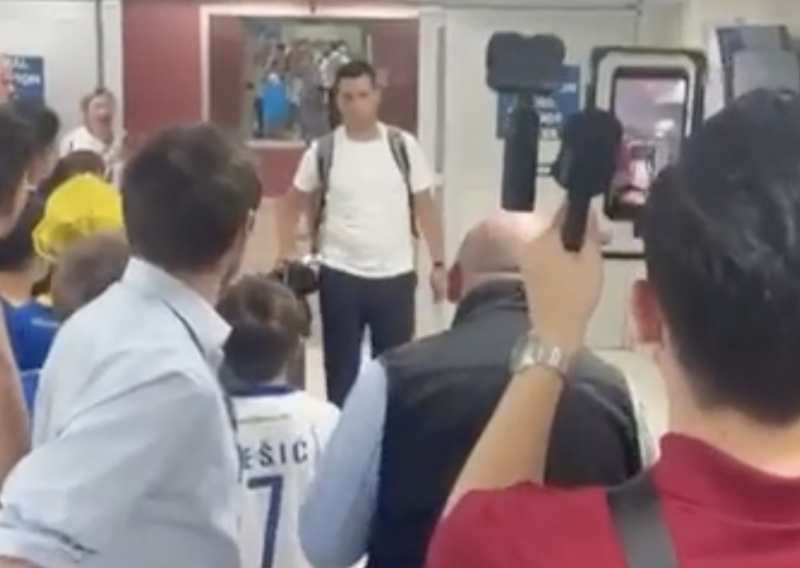Reprezentacija BiH stigla u Ameriku, pogledajte kako su ih dočekali navijači
