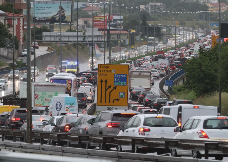 FOTO Totalni krkljanac u Splitu, pogledajte kaos na cestama