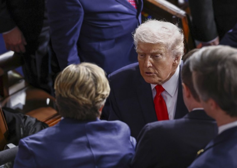 Težak poraz Trumpa: Kongres hitno traži povlačenje američke vojske iz Irana