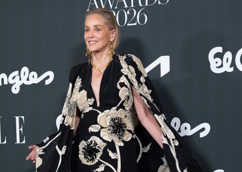 Modni maksimalizam u režiji Sharon Stone: Sve je očarala haljinom, ali i ovim cipelama