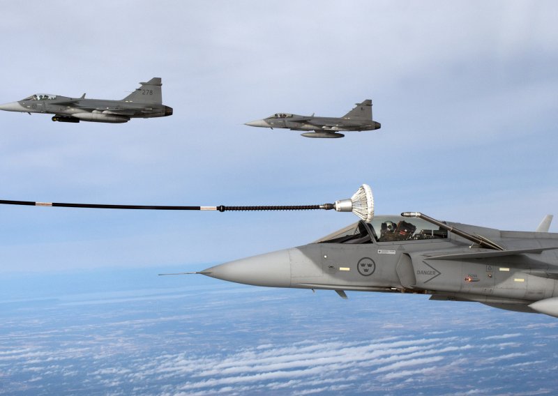 Taktički dragulj ili logistički izazov: Može li švedska grdosija zasjeniti F-16 na bojištu u Ukrajini