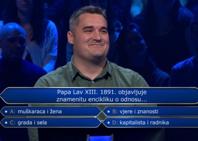 Profesor hrvatskog jezika zapeo na pitanju iz pravopisa i morao tražiti pomoć: Biste li vi znali točan odgovor?