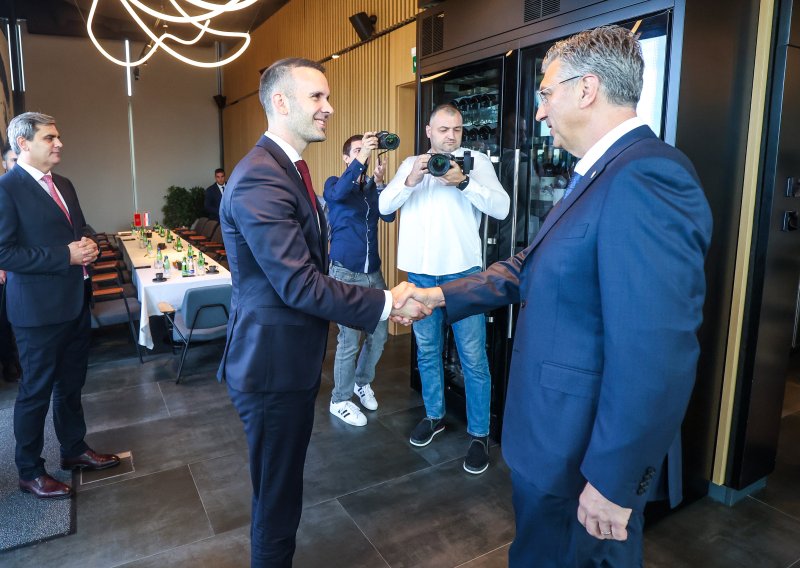 Plenković otkrio o čemu je razgovarao s crnogorskim premijerom: Očekujemo rješenje svih otvorenih pitanja