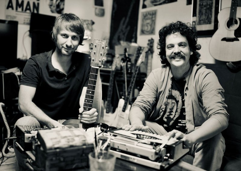 Glazbeno-poetski duo Artefakt predstavlja video 'Maje': Gotovo slučajan projekt nastao iz uličnog performansa