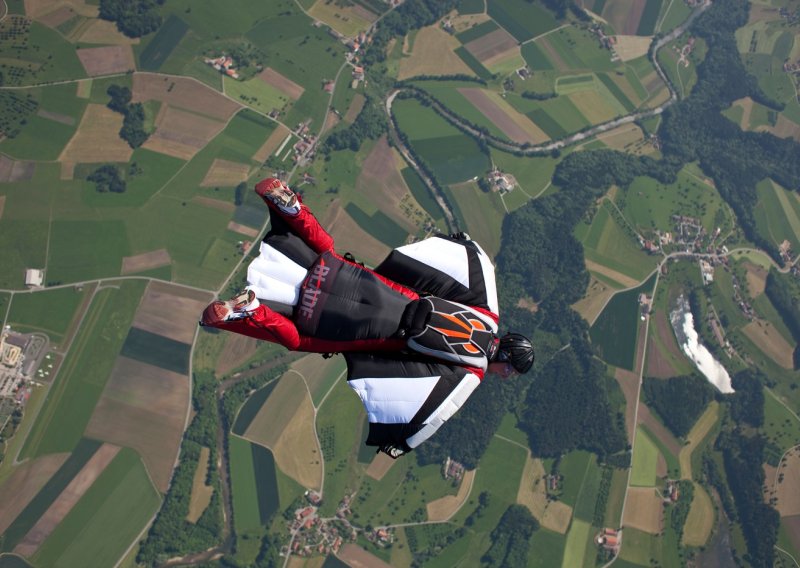Nijemac skočio u wingsuit odijelu pa poginuo, to je već druga smrt u dva dana