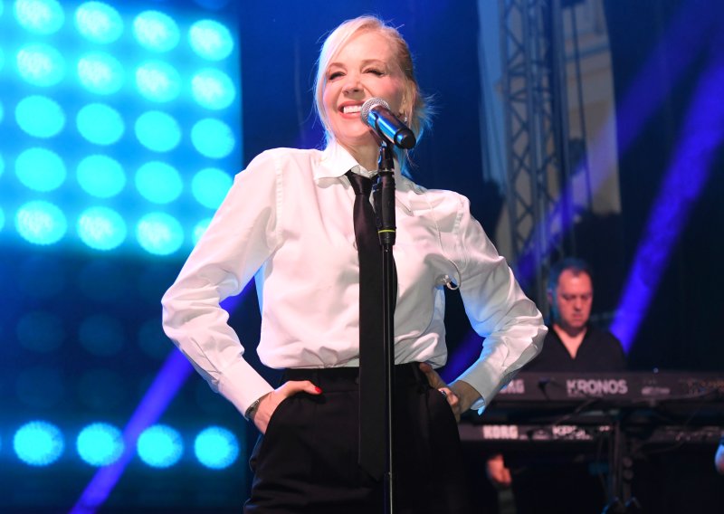 Jelena Rozga skinula veo s tajne svog izgleda: Priznala što se krije iza njezine linije