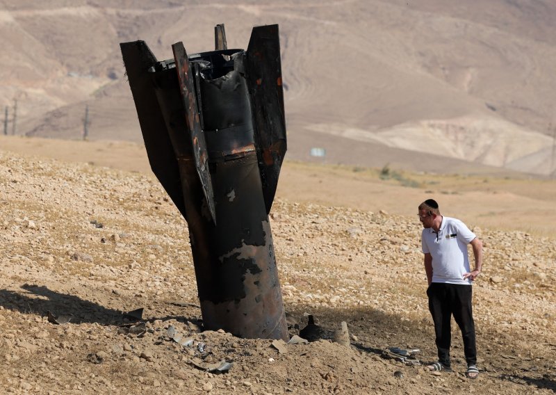 Novi masovni napad Irana: Lansirali 11 balističkih raketa na Izrael; Odjeknula eksplozija u Teheranu