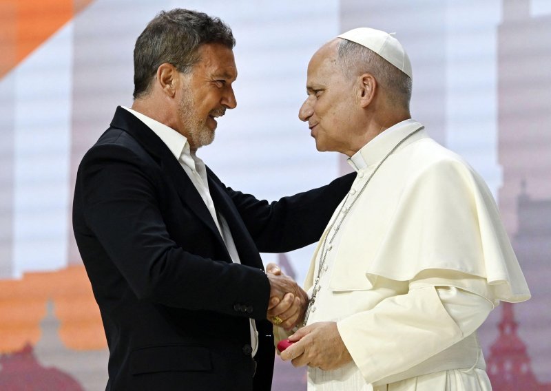 Emotivni Banderas pred Papom: 'Sveti Oče, priznajem vam, bio sam pod Božjom čarolijom'
