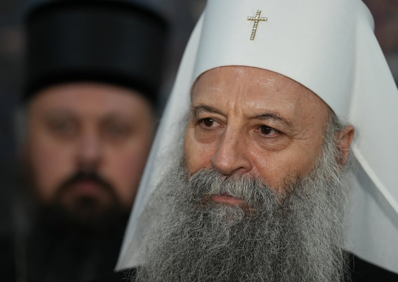 Porfirije pozivao na prevladavanje mržnje, sad vrijeđa: 'Pojavi se neki debil'