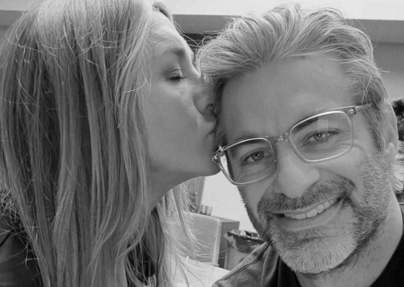 Dečko Jennifer Aniston povukao neočekivan potez nakon prve godišnjice veze