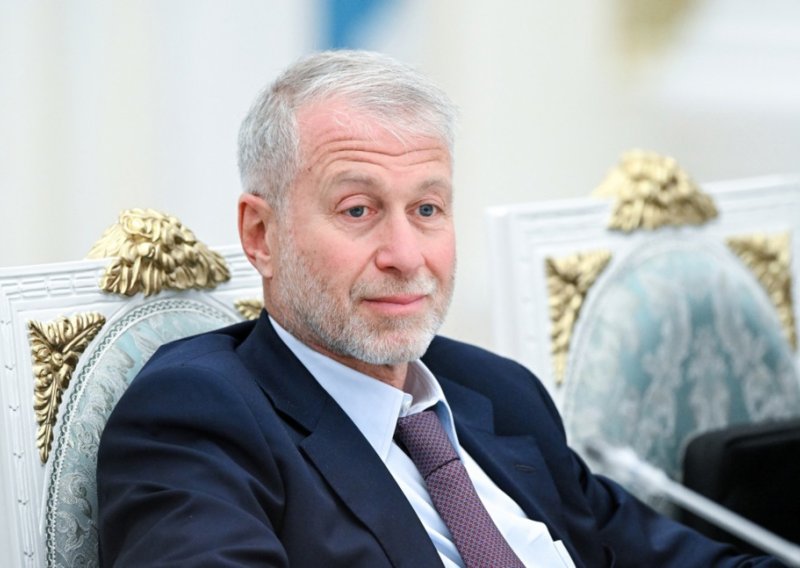 Zelenski otkrio tko je bio posrednik za Putina: Ruski milijarder došao u Kijev