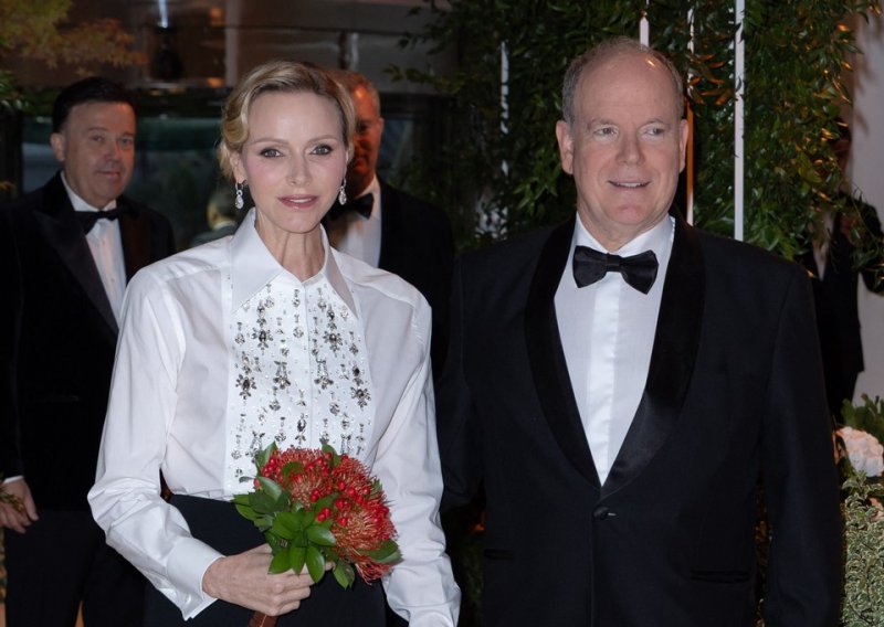 Princeza Charlene pojavila se u stajlingu koji je prije 22 godine proslavio kraljicu Raniju