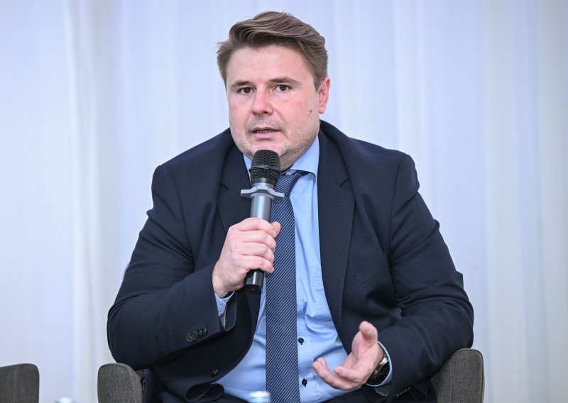 Prometni stručnjak objasnio da kamere kratko kontroliraju vozače: Predložio je novi sustav