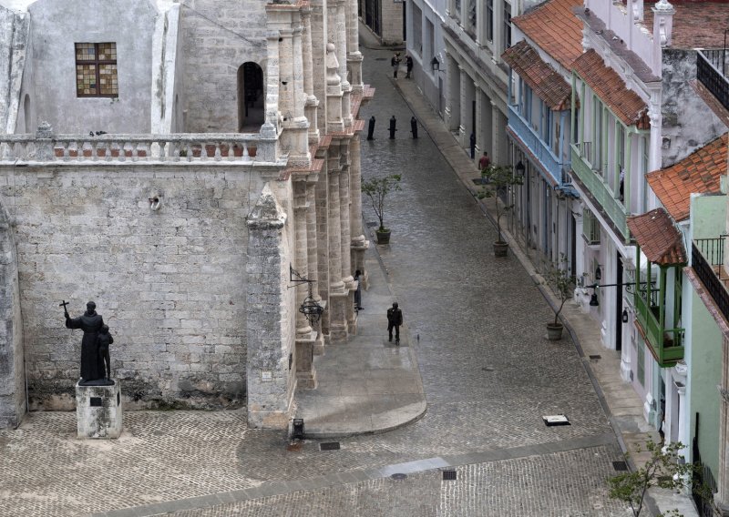Kubu pogodio povijesno snažan potres na lokacijama koje obično nisu sklone podrhtavanju