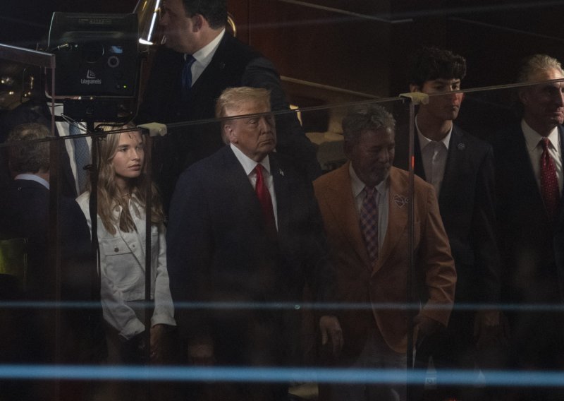 Hladan tuš za Trumpa na finalu NBA lige: U rodnom gradu ga dočekale salve zvižduka