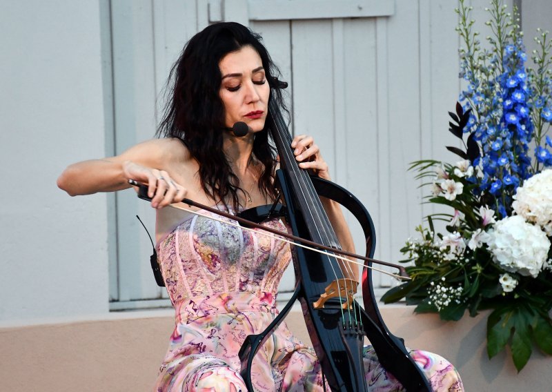Ana Rucner o svojim projektima i životu u Kini: Violončelom spaja meditaciju, tradiciju i svijet
