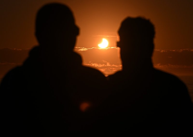 Za ljubitelje astronomije: Europu idućeg mjeseca čeka djelomična pomrčina Sunca