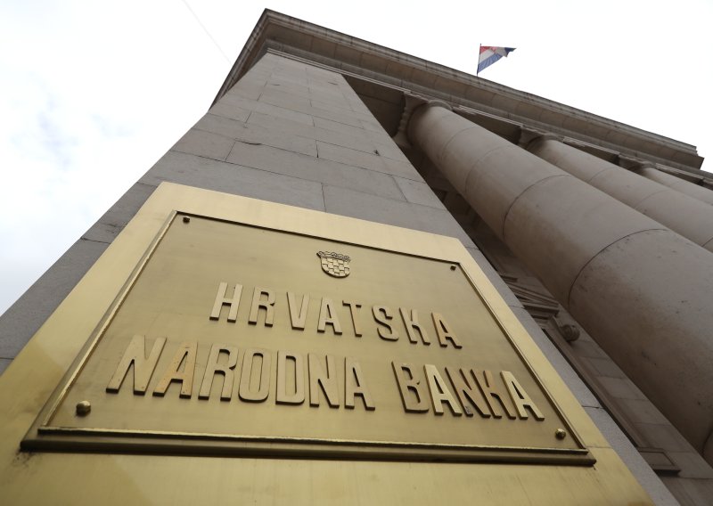 HNB: Cikličke ranjivosti jačaju, mogući šokovi iz inozemstva