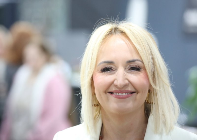 Od 2009. do danas: Koliko se Mirjana Mikulec promijenila od promocije svoje prve knjige