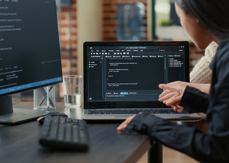 Što kad vam je dosta korištenja AI-a u poslu? Ova programerka je na zanimljiv način dobila izuzeće