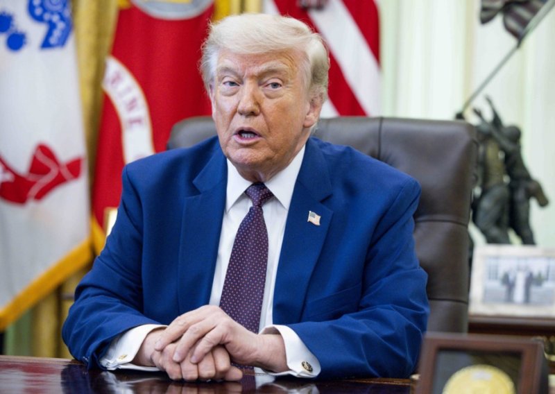Trump objasnio zašto izbjegava opet napasti Iran - iako su srušili američki Apache