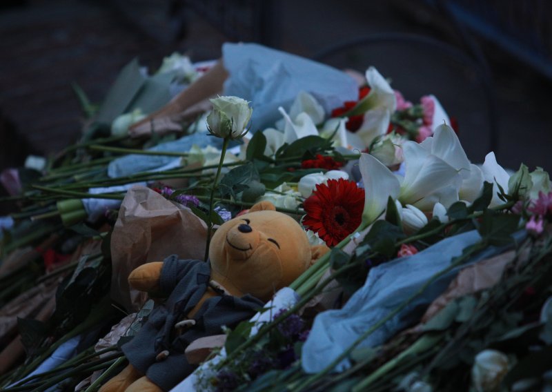 Tužitelj zatražio maksimalnu kaznu za roditelje dječaka koji je počinio masovno ubojstvo u Srbiji
