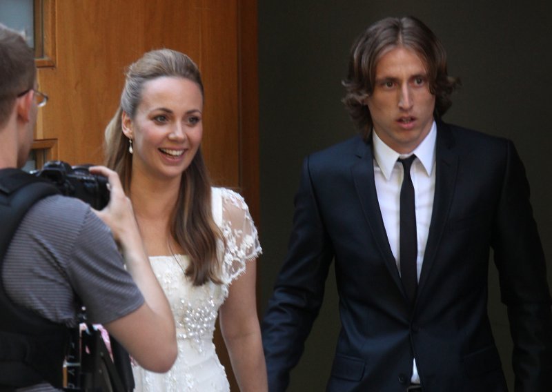 Božuri, glamur i nogometna elita: Luka i Vanja Modrić slave 15 godina od vjenčanja koje se još pamti