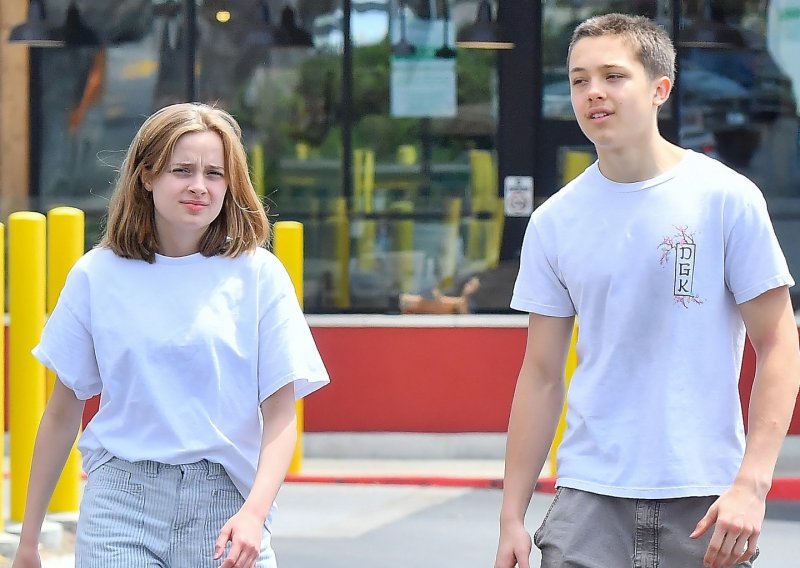 Rijetki uvid u privatni život blizanaca Jolie-Pitt: Evo čime se bave Knox i Vivienne