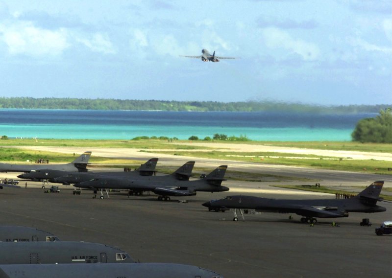 SAD želi kupiti otočje Chagos: Trump žudi kontrolirati stratešku vojnu bazu