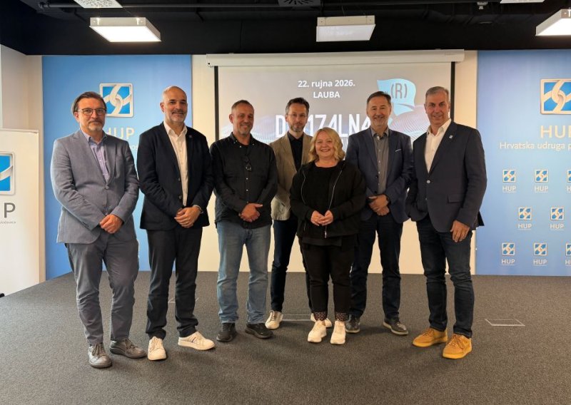 AI je dobar za biznis, ali teško ga je uvesti: Pokrenut mentorski program za pomoć poduzetnicima