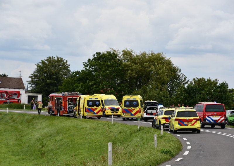 Užas u Nizozemskoj: Automobil se zabio u skupinu djece na školskom izletu, poginule tri osobe