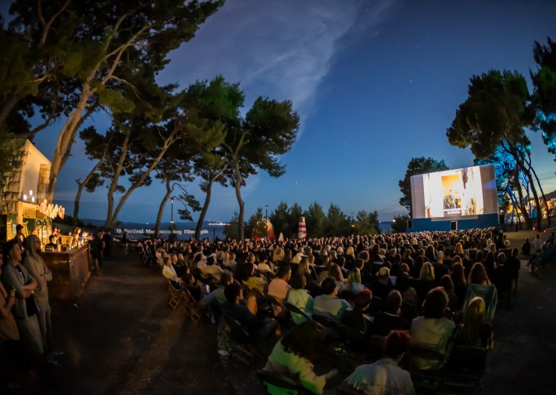 Bačvice pune do posljednjeg mjesta: Otvoren rekordni Festival mediteranskog filma