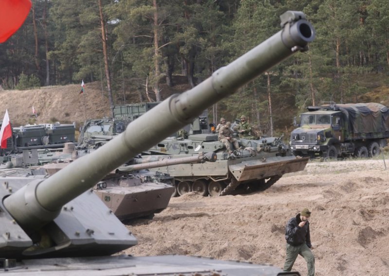NYT: SAD planira drastično smanjiti vojne snage za NATO operacije u Europi