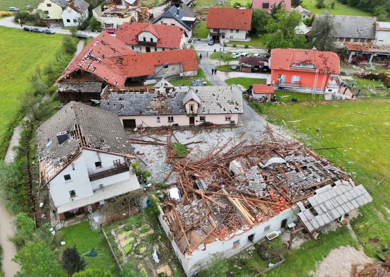 Apokaliptični prizori nakon oluje: Pogledajte kako izgleda najpogođenije mjesto u Sloveniji