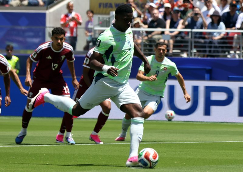 Zašto FIFA šuti oko potencijalno neregularnoga gola Švicarske? 'Ne želi objaviti snimke'
