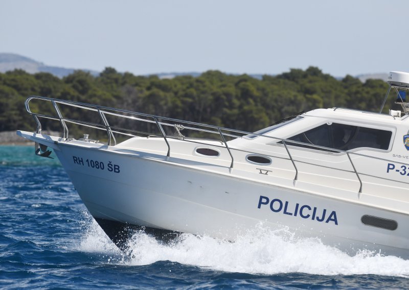 Tragedija u Puli: Muškarac pao s glisera i preminuo